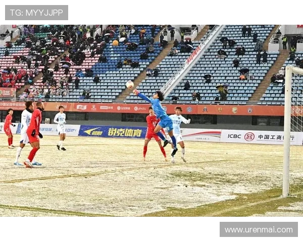 西安足球队拼搏历程揭秘:从默默无闻到赛场辉煌的奋斗故事 西安足球队拼搏历程揭秘:从默默无闻到赛场辉煌的奋斗故事