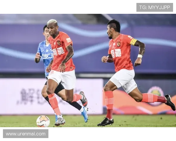 北京排球队以74分稳居冠军赛积分榜首位竞争激烈引人关注